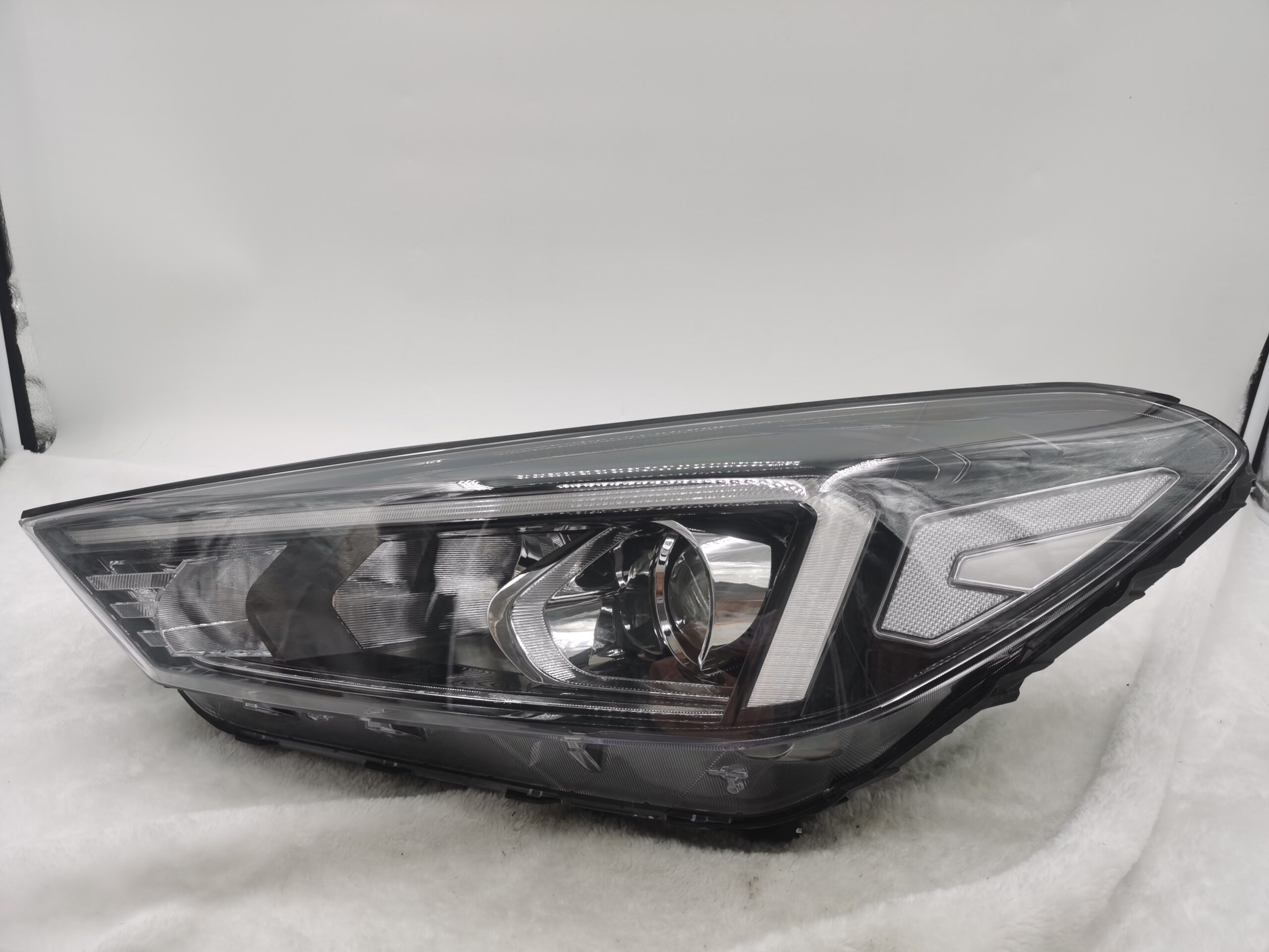 HYUNDAI TUCSON III 2018-2020 HALOGEN L.H.S HEADLIGHT ASSEMBLY