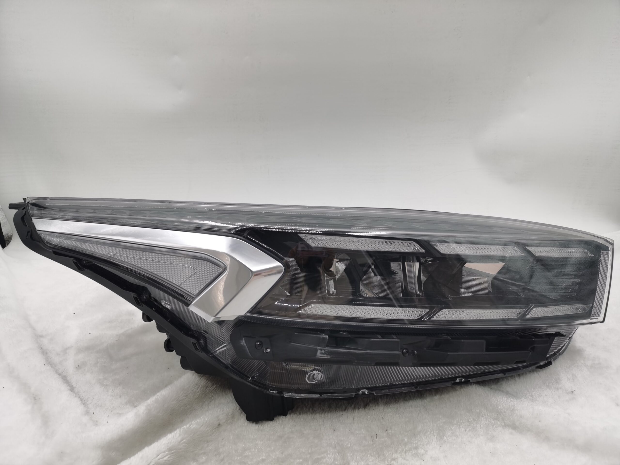 KIA CERATO 2021-2023 LED R.H.S HEADLIGHT ASSEMBLY