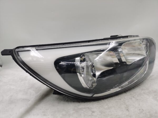 KIA RIO 2012-2017 HALOGEN R.H.S HEADLIGHT ASSEMBLY