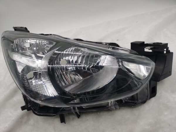 MAZDA 2 2014-2019 HALOGEN R.H.S HEADLIGHT ASSEMBLY