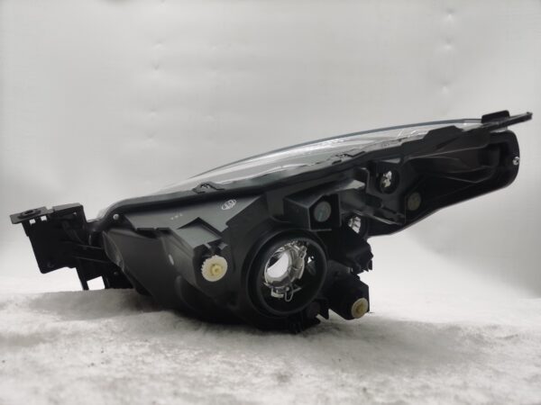 MAZDA 2 2014-2019 HALOGEN R.H.S HEADLIGHT ASSEMBLY