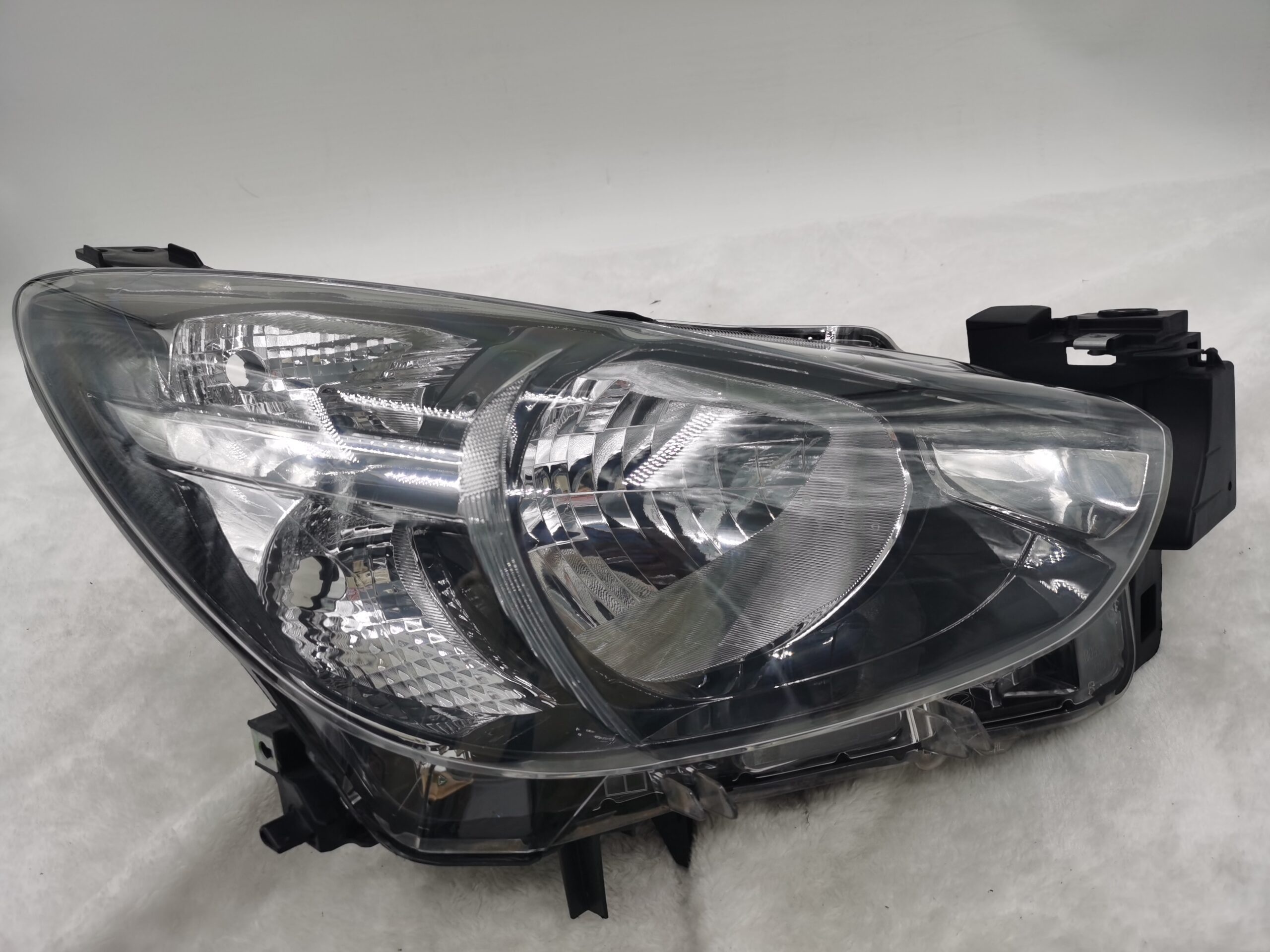 MAZDA 2 2014-2019 LED R.H.S HEADLIGHT ASSEMBLY