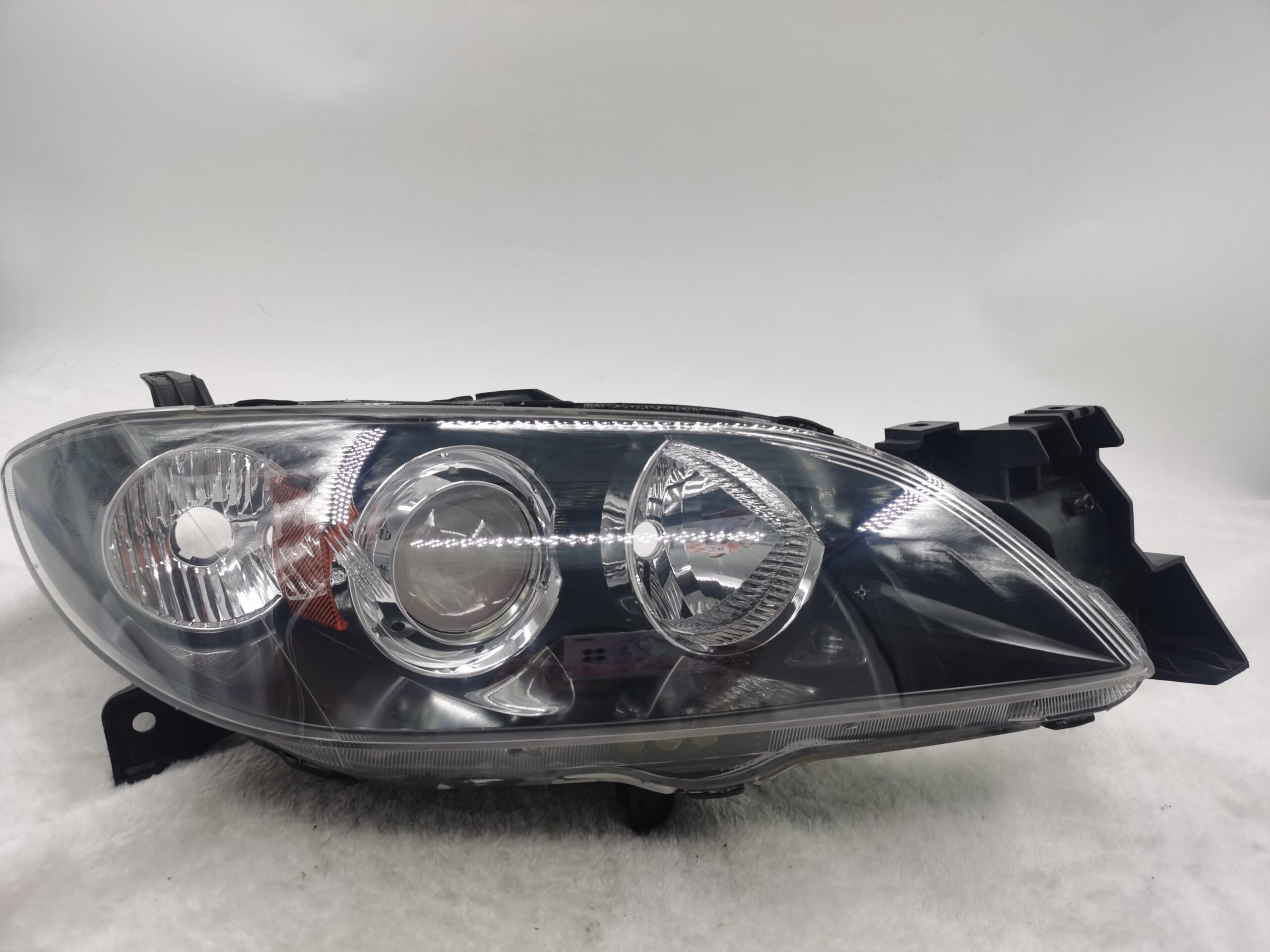 MAZDA 3 2003-2009 HALOGEN R.H.S HEADLIGHT ASSEMBLY