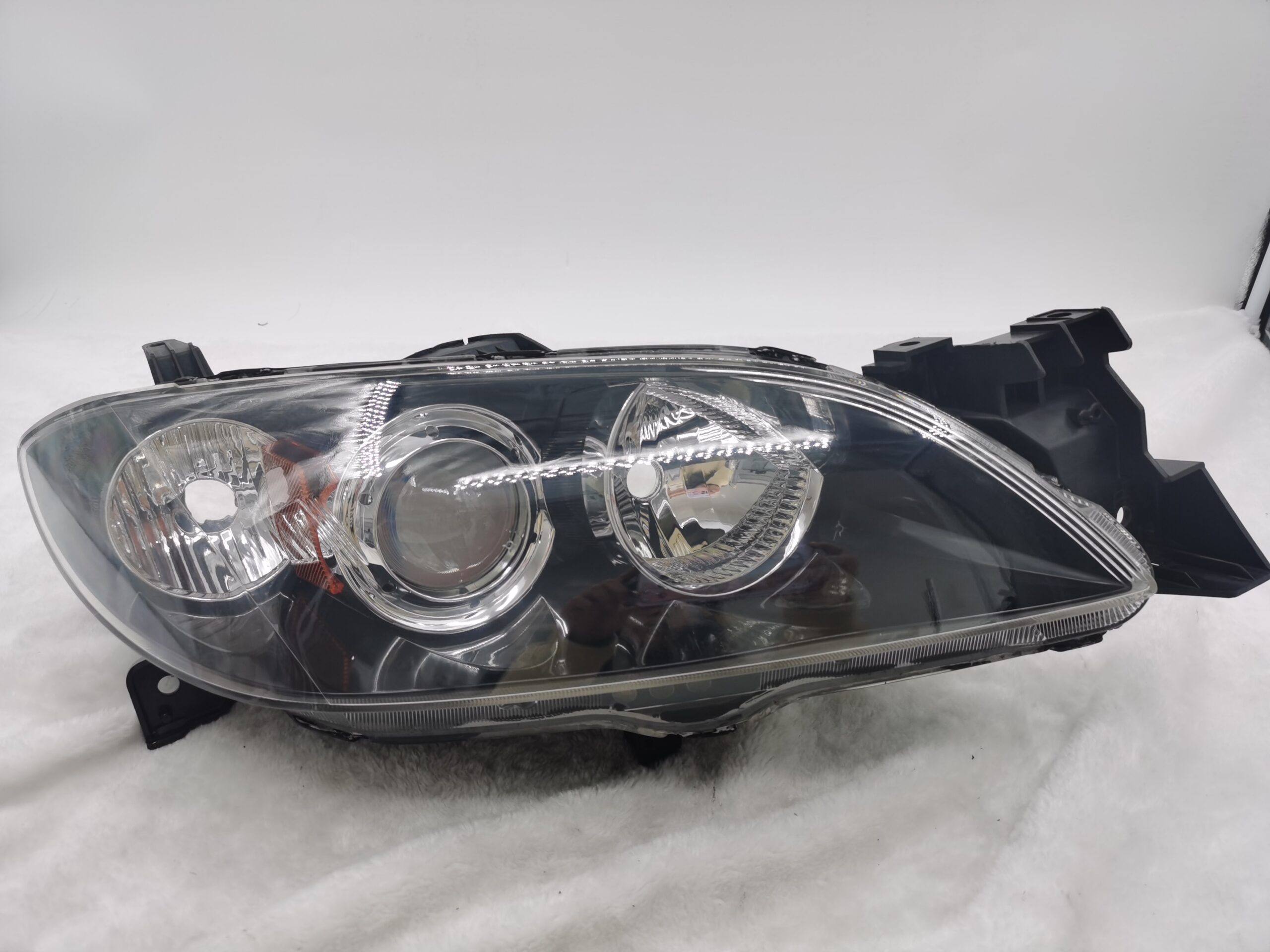 MAZDA 3 2003-2009 HALOGEN R.H.S HEADLIGHT ASSEMBLY