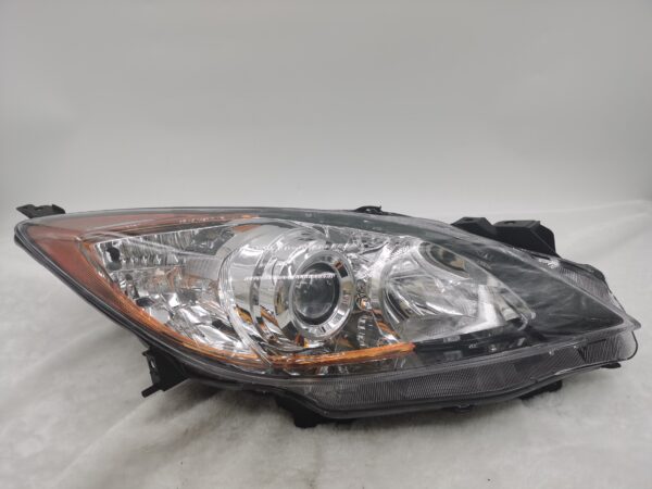 MAZDA 3 2010-2013 HALOGEN R.H.S HEADLIGHT ASSEMBLY