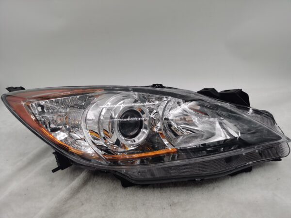 MAZDA 3 2010-2013 HALOGEN R.H.S HEADLIGHT ASSEMBLY