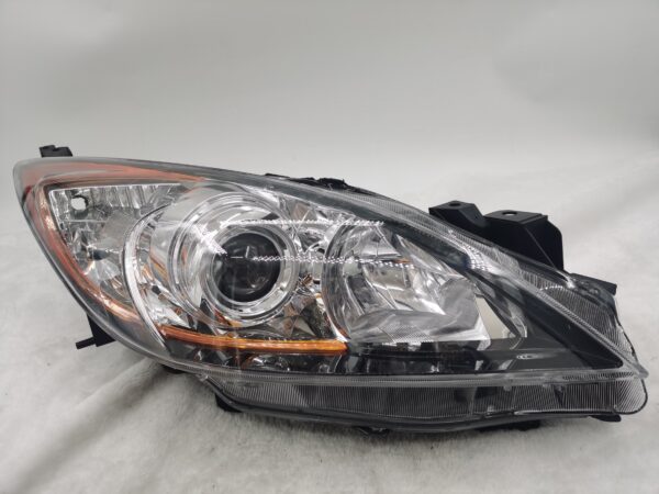 MAZDA 3 2010-2013 HALOGEN R.H.S HEADLIGHT ASSEMBLY