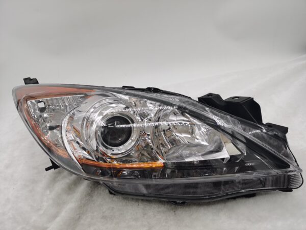 MAZDA 3 2010-2013 HALOGEN R.H.S HEADLIGHT ASSEMBLY