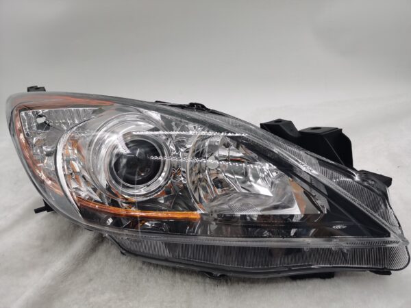 MAZDA 3 2010-2013 HALOGEN R.H.S HEADLIGHT ASSEMBLY