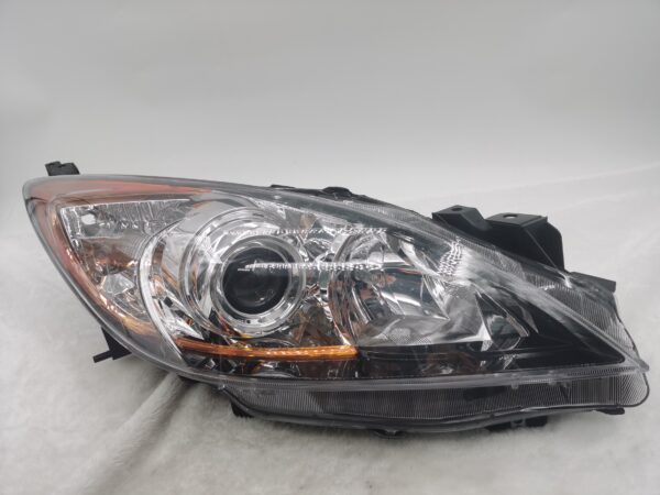 MAZDA 3 2010-2013 HALOGEN R.H.S HEADLIGHT ASSEMBLY