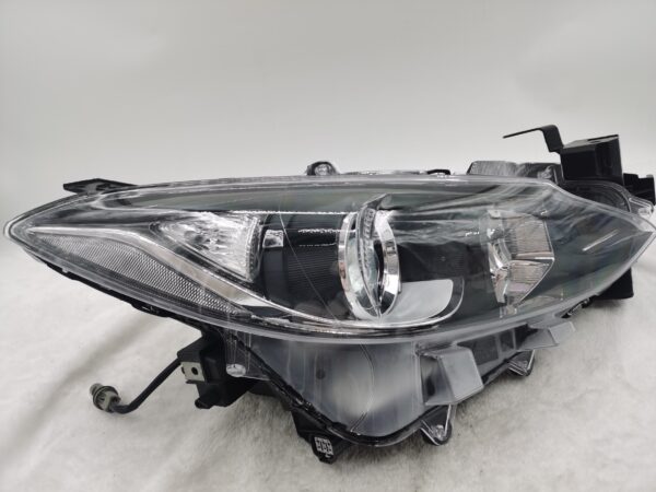 MAZDA 3 2014-2016 HALOGEN R.H.S HEADLIGHT ASSEMBLY