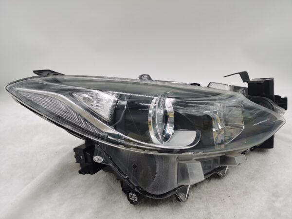 MAZDA 3 2014-2016 HALOGEN R.H.S HEADLIGHT ASSEMBLY