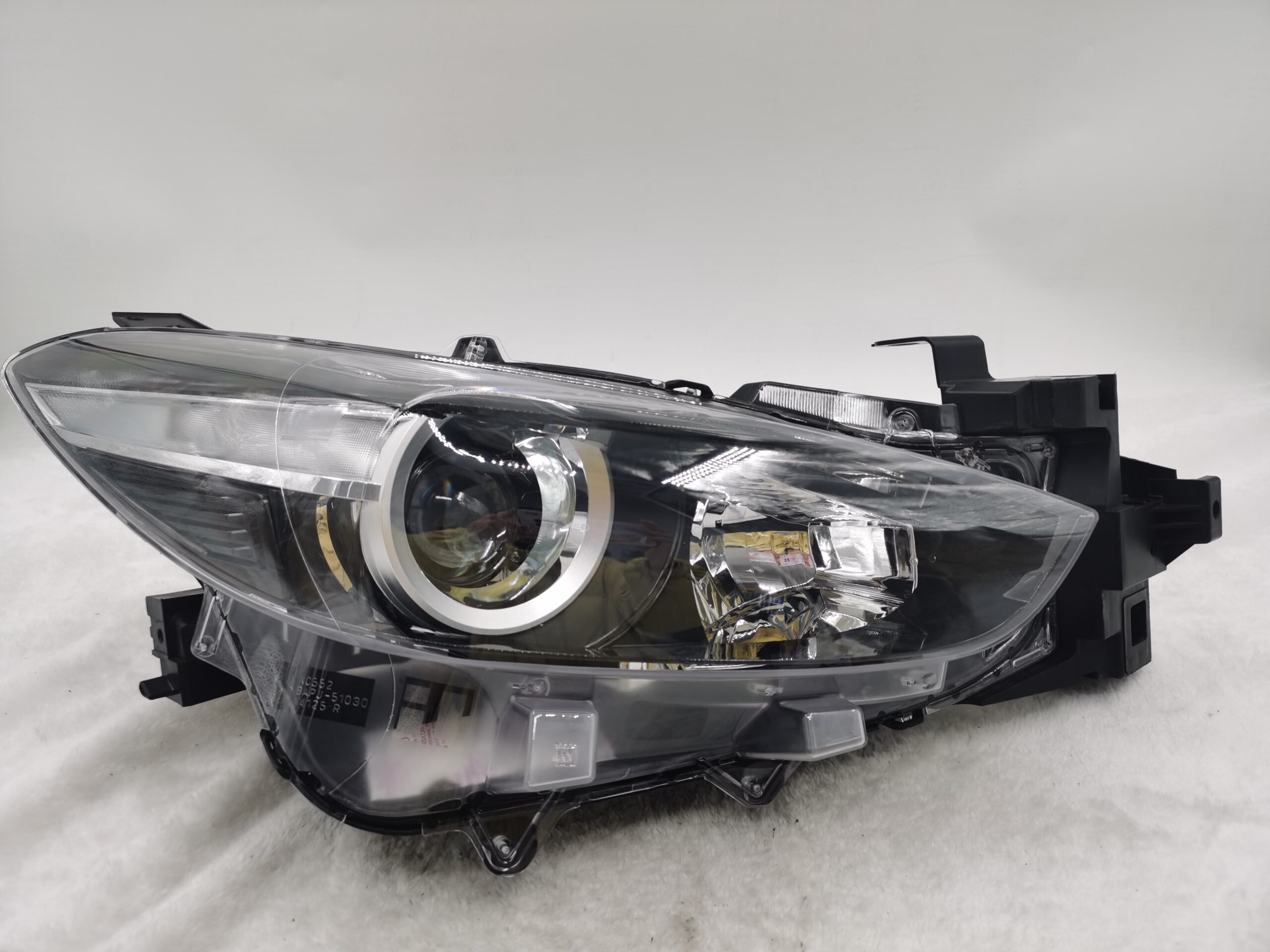 MAZDA 3 2017-2018 HALOGEN R.H.S HEADLIGHT ASSEMBLY