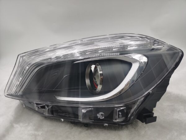 MERCEDES-BENZ A-CLASS W176 2013-2015 XENON L.H.S HEADLIGHT ASSEMBLY