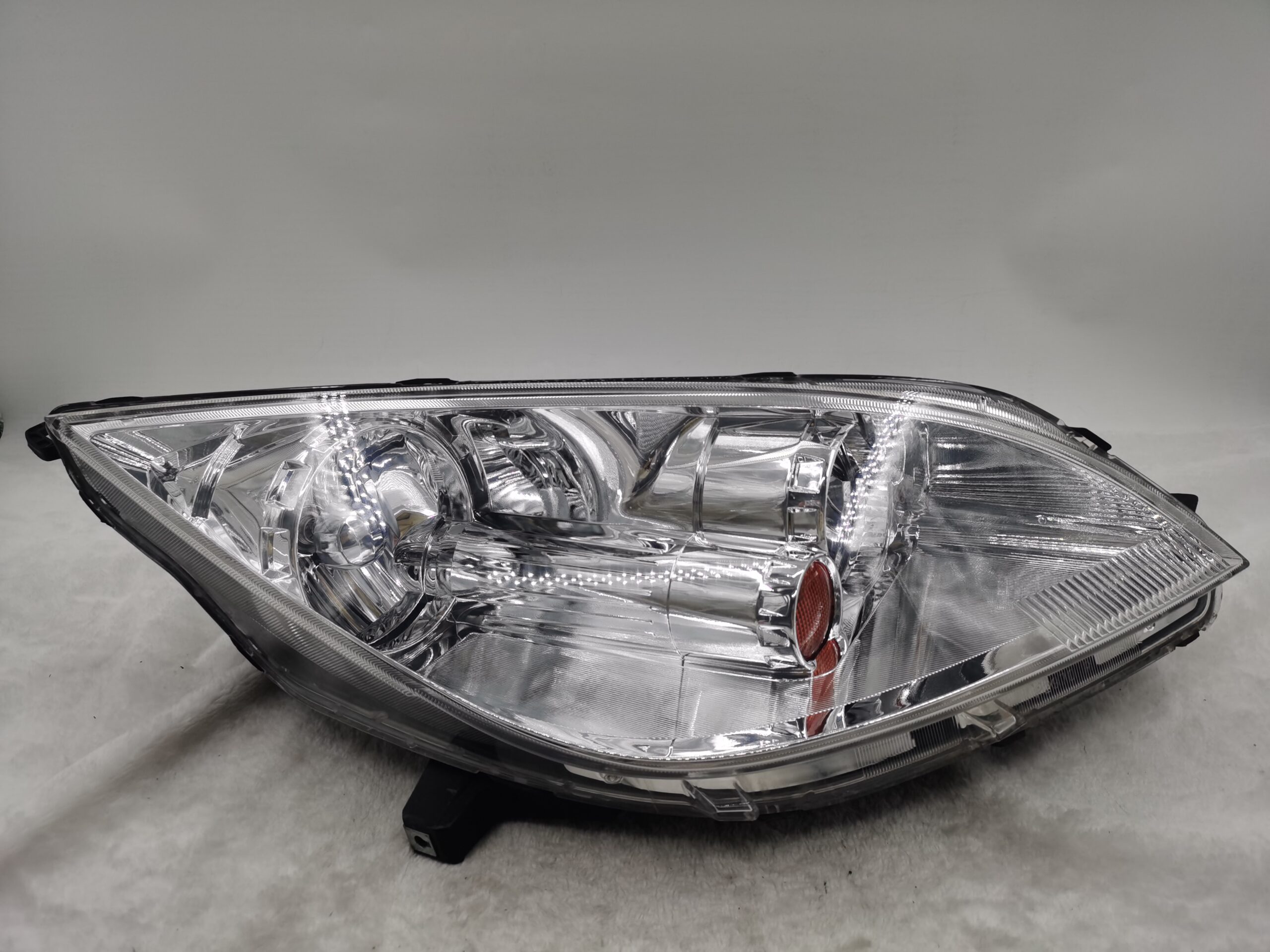 MITSUBISHI COLT VI 2010-2013 HALOGEN R.H.S HEADLIGHT ASSEMBLY