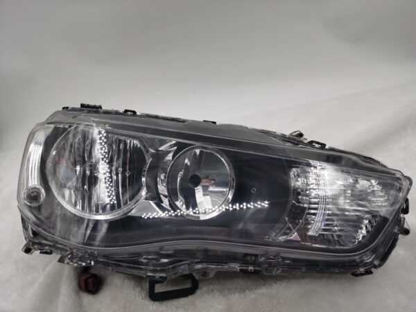 MITSUBISHI LANCER 2008-2018 HALOGEN R.H.S HEADLIGHT ASSEMBLY