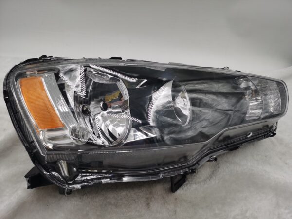 MITSUBISHI LANCER 2008-2018 HALOGEN R.H.S HEADLIGHT ASSEMBLY