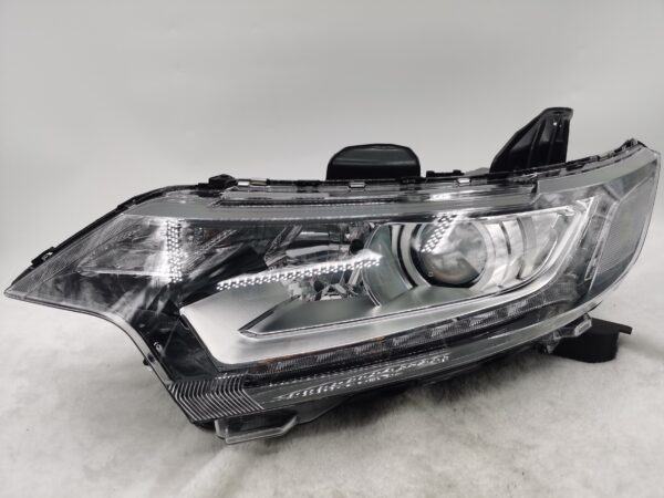 MITSUBISHI OUTLANDER 2016-2020 HALOGEN L.H.S HEADLIGHT ASSEMBLY