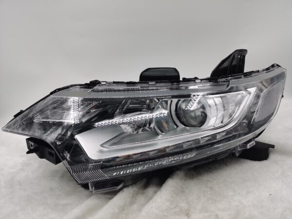 MITSUBISHI OUTLANDER 2016-2020 HALOGEN L.H.S HEADLIGHT ASSEMBLY