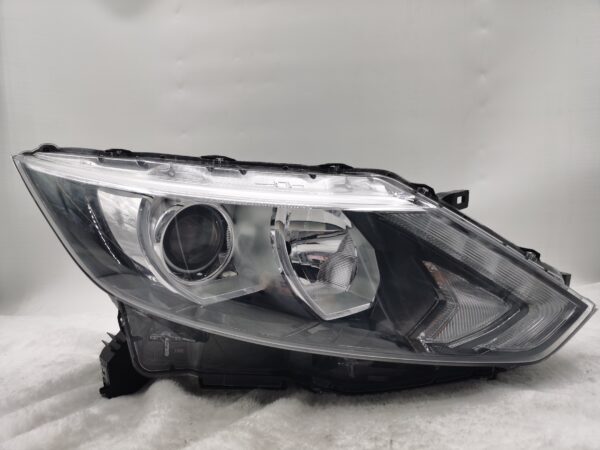 NISSAN QASHQAI J11 2014-2016 HALOGEN R.H.S HEADLIGHT ASSEMBLY