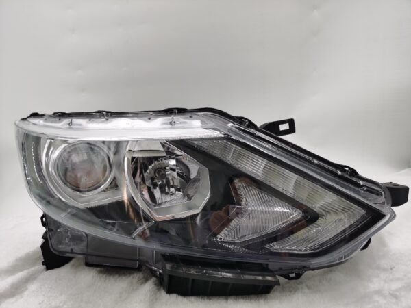 NISSAN QASHQAI J11 2014-2016 HALOGEN R.H.S HEADLIGHT ASSEMBLY