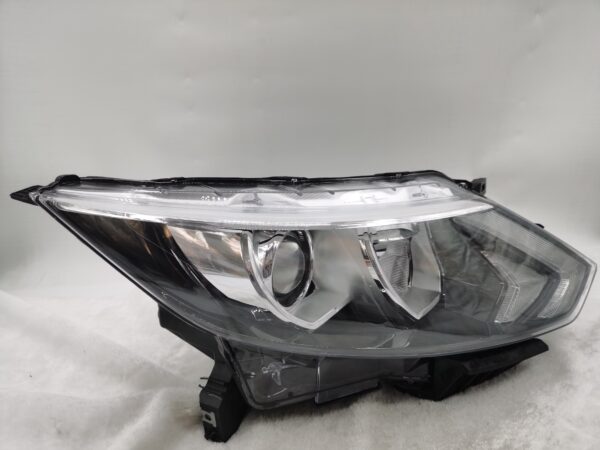 NISSAN QASHQAI J11 2014-2016 HALOGEN R.H.S HEADLIGHT ASSEMBLY