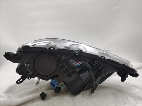 NISSAN SENTRA PULSAR 2013-2015 HALOGEN R.H.S HEADLIGHT ASSEMBLY