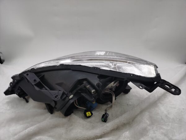 NISSAN SENTRA PULSAR 2013-2015 HALOGEN R.H.S HEADLIGHT ASSEMBLY