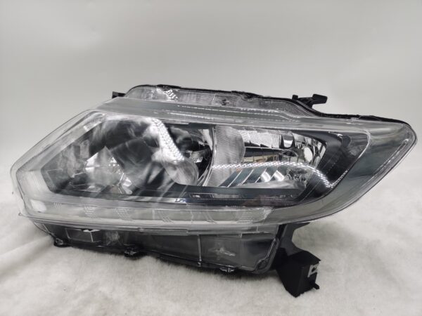 NISSAN X-TRAIL 2014-2016 HALOGEN L.H.S HEADLIGHT ASSEMBLY