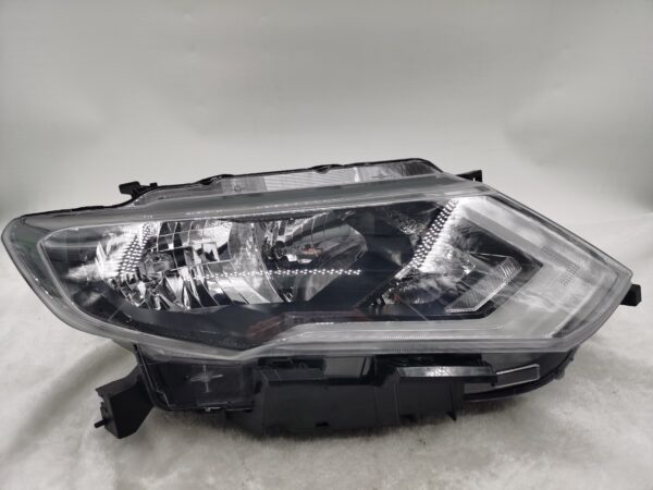 NISSAN X-TRAIL T32 2017-2020 HALOGEN R.H.S HEADLIGHT ASSEMBLY