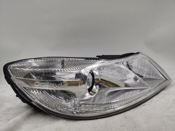 SKODA OCTAVIA 2009-2012 LENS HALOGEN R.H.S HEADLIGHT ASSEMBLY