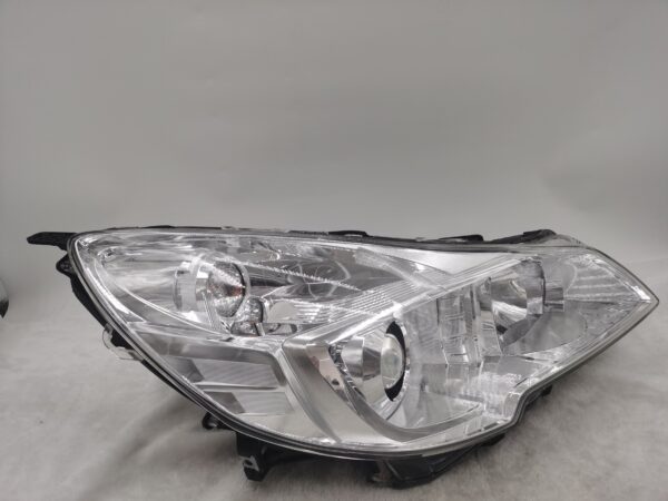 SUBARU LIBERTY OUTBACK 2010-2012 HALOGEN R.H.S HEADLIGHT ASSEMBLY