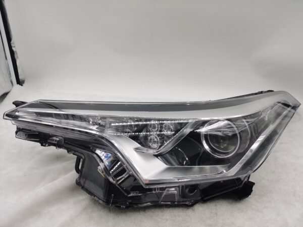 TOYOTA C-HR 2016-2019 HALOGEN L.H.S HEADLIGHT ASSEMBLY