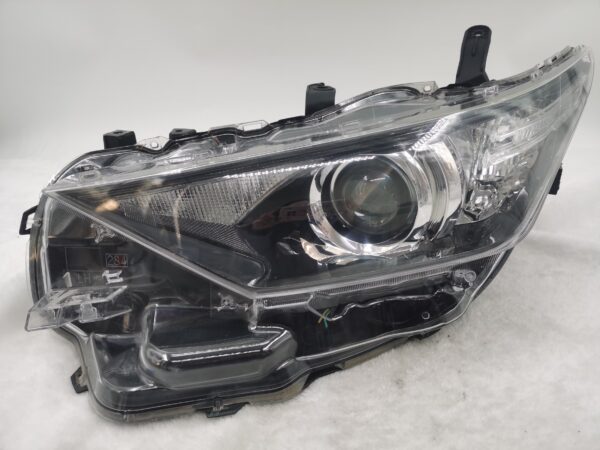 TOYOTA COROLLA AURIS NZE181H 2015-2018 HALOGEN L.H.S HEADLIGHT ASSEMBLY