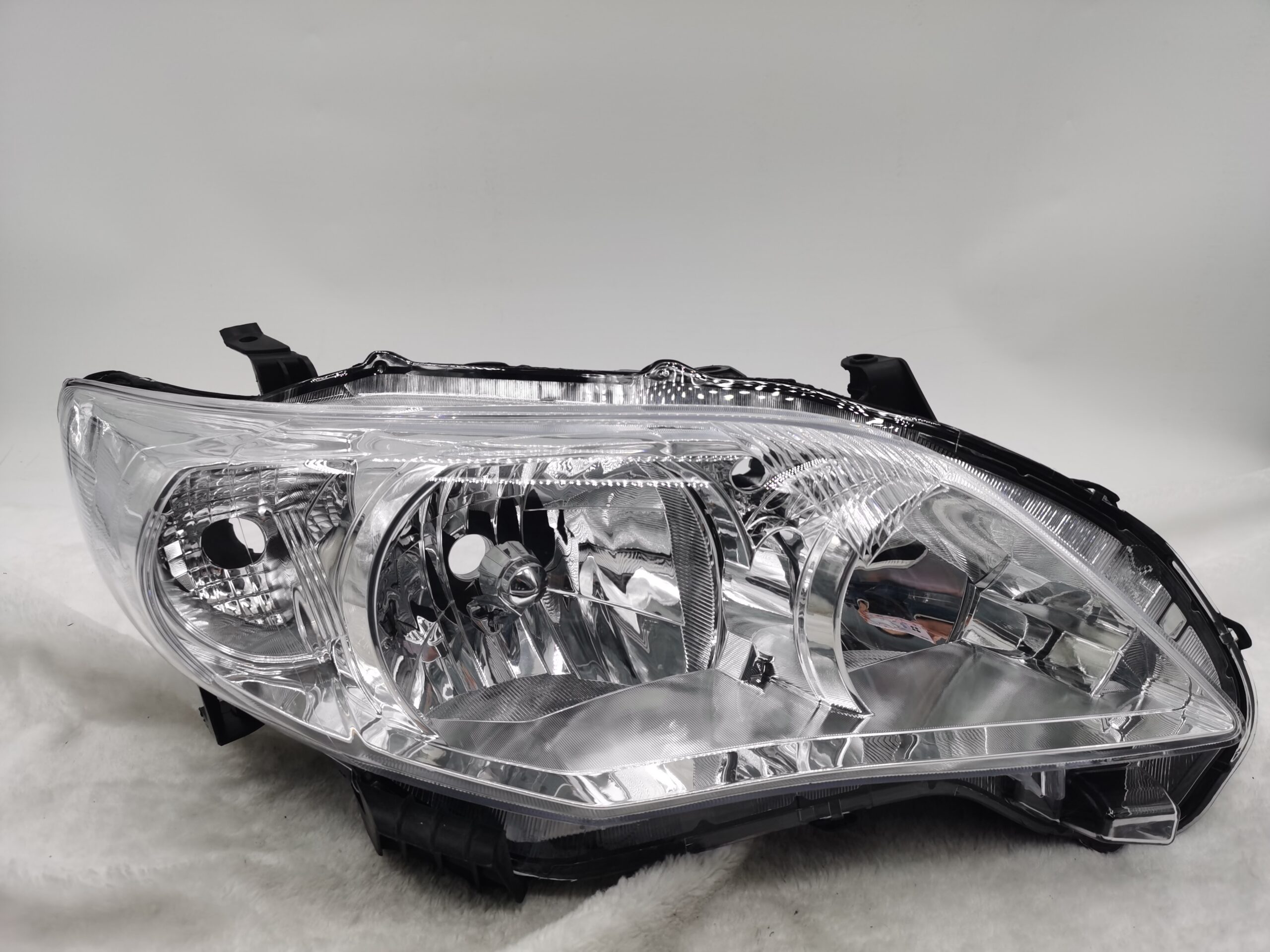 TOYOTA COROLLA E150 2011-2013 HALOGEN R.H.S HEADLIGHT ASSEMBLY