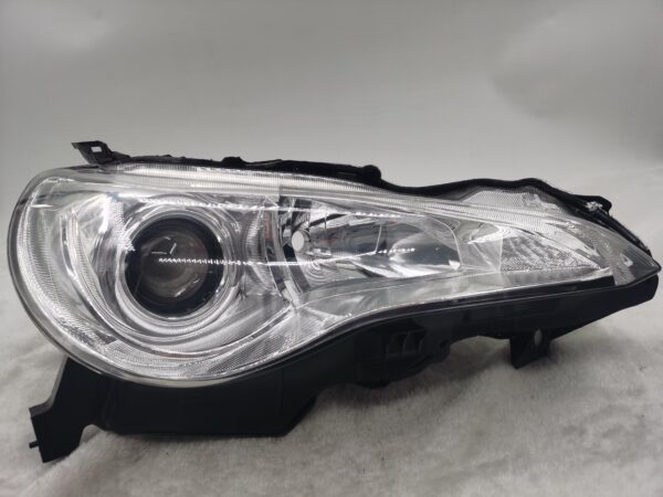 TOYOTA GT86 ZN6 2012-2016 HALOGEN R.H.S HEADLIGHT ASSEMBLY