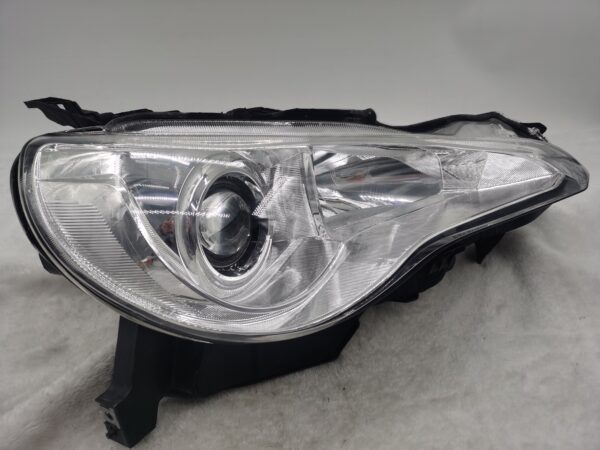 TOYOTA GT86 ZN6 2012-2016 HALOGEN R.H.S HEADLIGHT ASSEMBLY