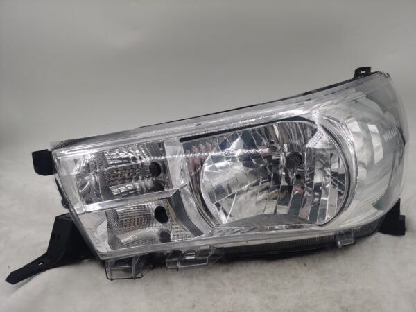 TOYOTA HILUX REVO 2015-2019 HALOGEN L.H.S HEADLIGHT ASSEMBLY