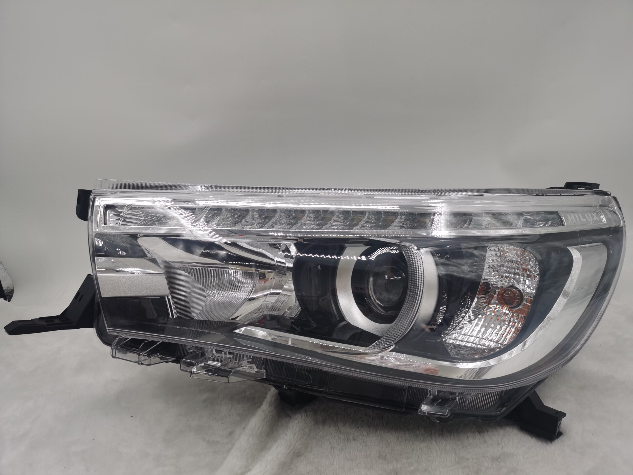 TOYOTA HILUX REVO 2015-2019 LED L.H.S HEADLIGHT ASSEMBLY