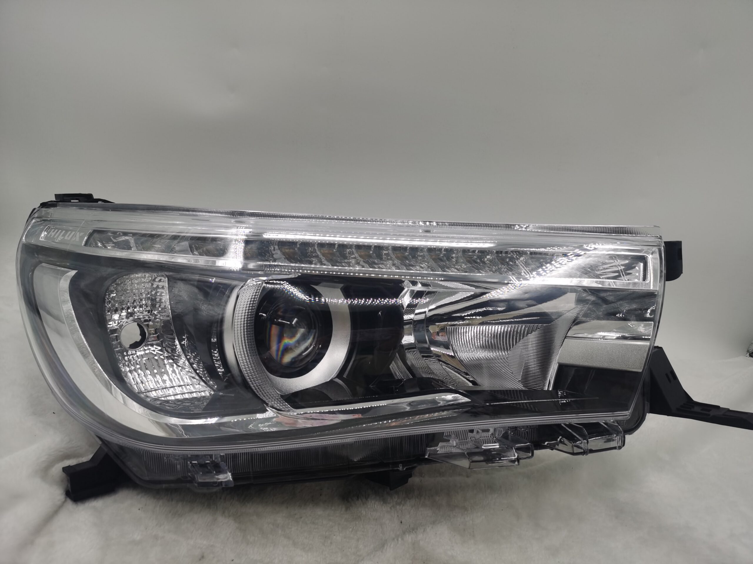 TOYOTA HILUX REVO 2015-2019 LED R.H.S HEADLIGHT ASSEMBLY