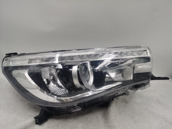 TOYOTA HILUX REVO 2015-2019 LED R.H.S HEADLIGHT ASSEMBLY