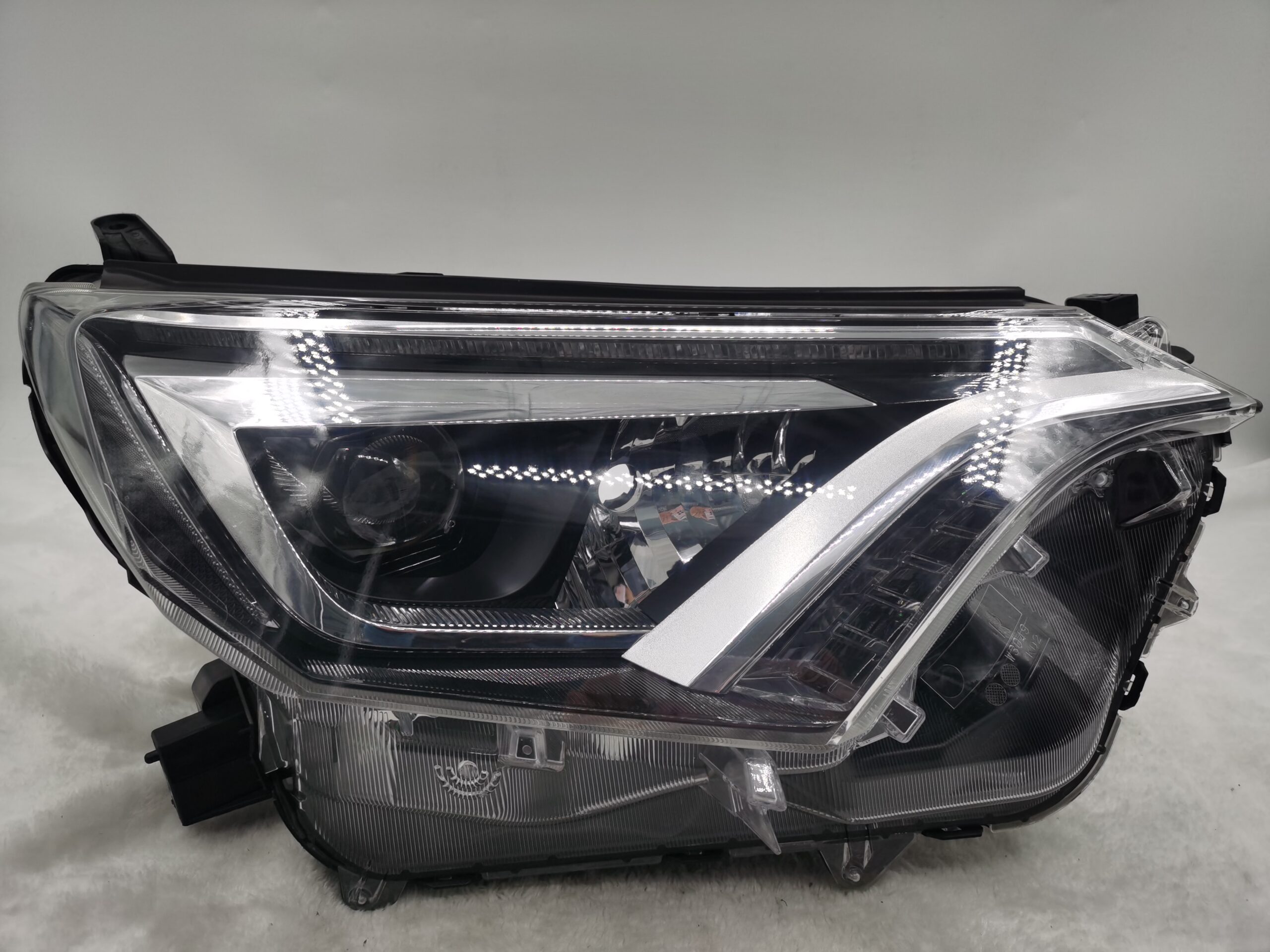 TOYOTA RAV4 4.5 XA40 2016-2018 LED R.H.S HEADLIGHT ASSEMBLY