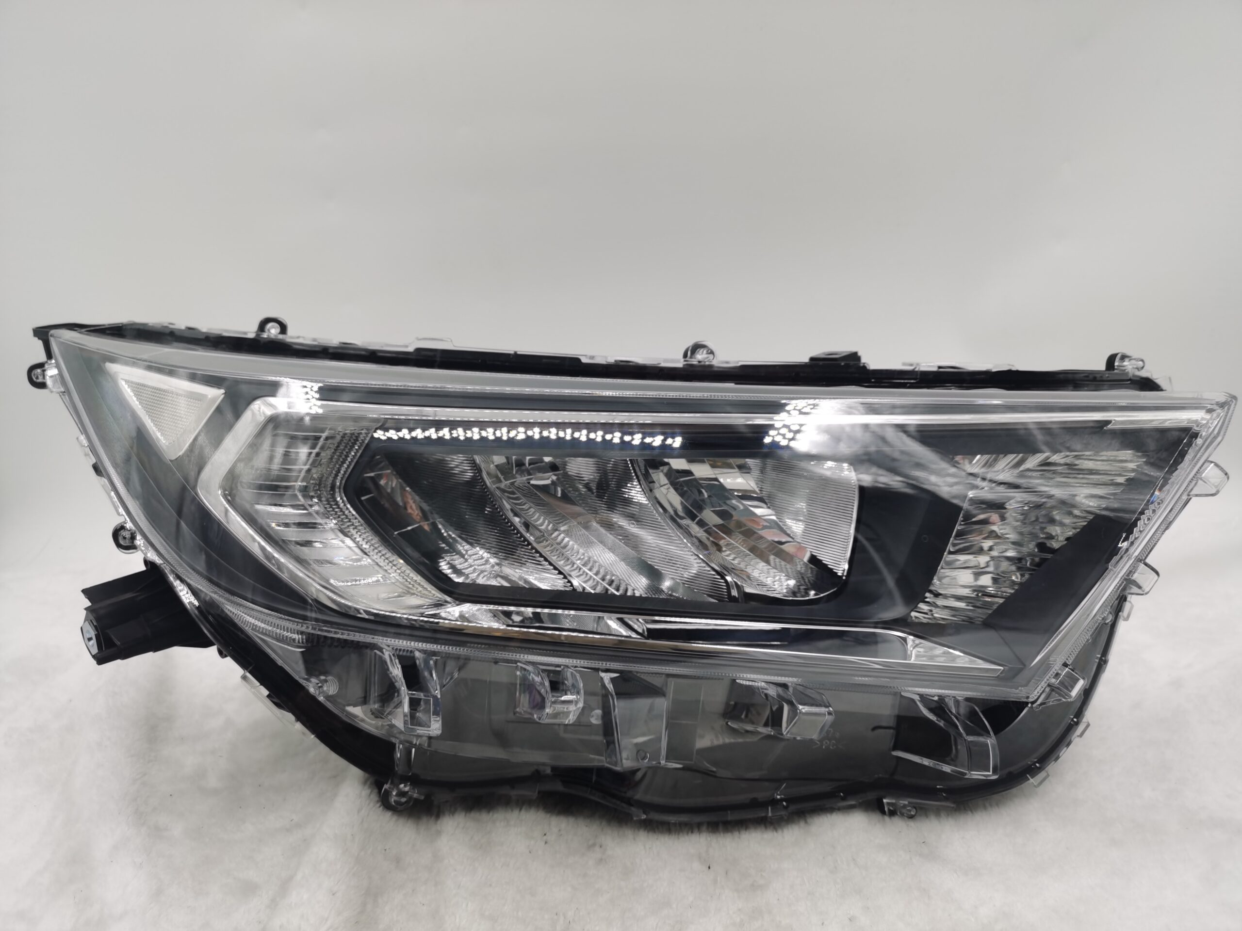 TOYOTA RAV4 V XA50 2019-2021 LED R.H.S HEADLIGHT ASSEMBLY