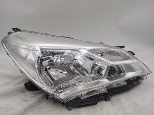 TOYOTA YARIS/VITZ NSP130 2017-2019 HALOGEN R.H.S HEADLIGHT ASSEMBLY