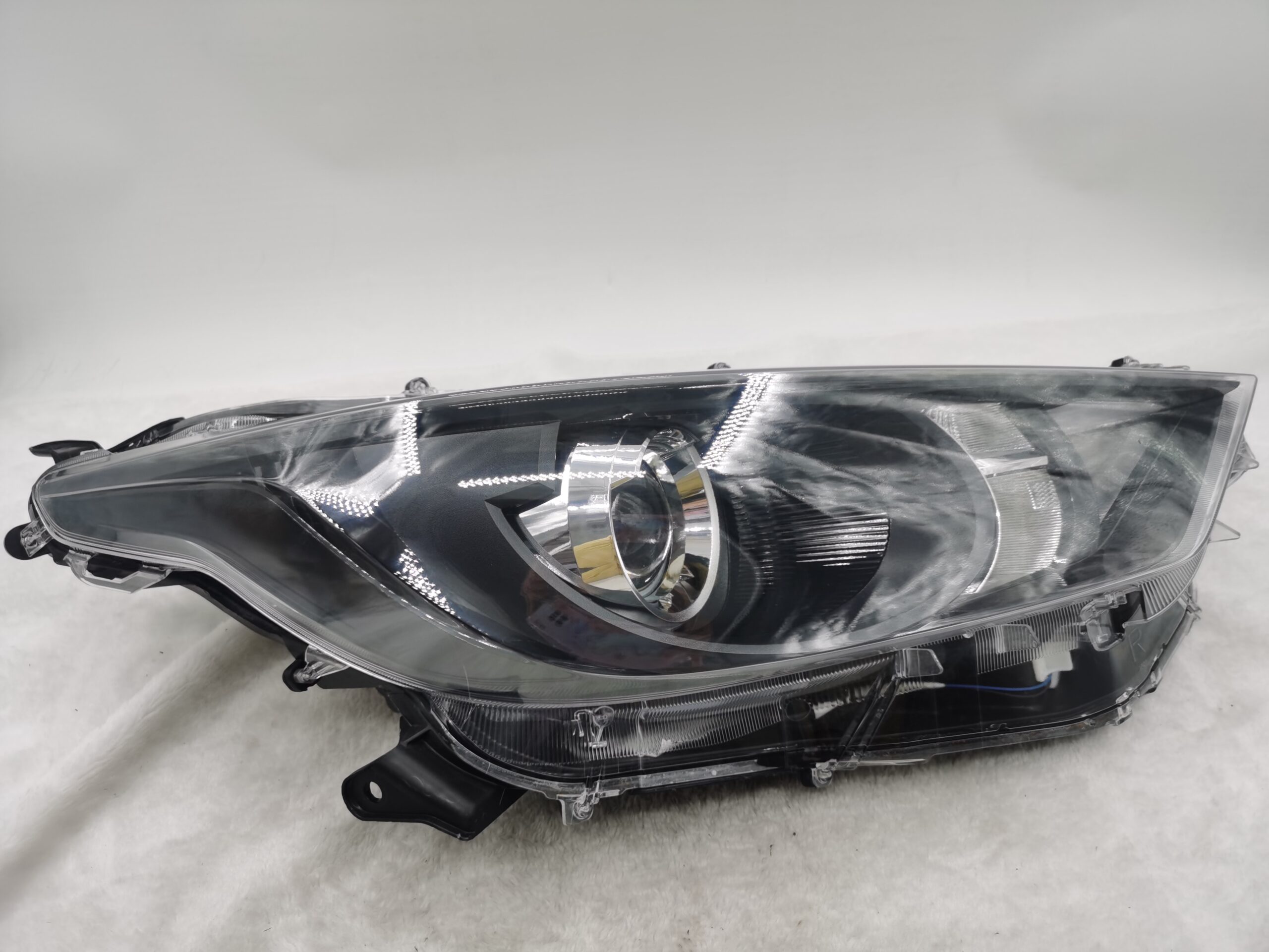 TOYOTA YARIS 2020-2023 HALOGEN R.H.S HEADLIGHT ASSEMBLY