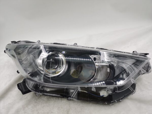 TOYOTA YARIS 2020-2023 HALOGEN R.H.S HEADLIGHT ASSEMBLY