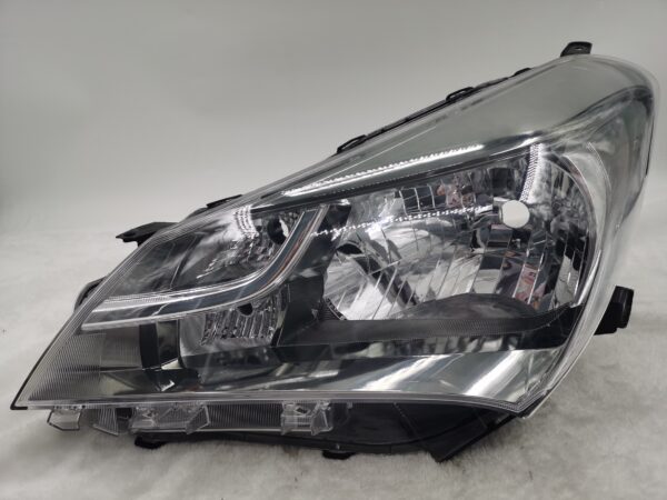 TOYOTA YARIS NCP130R 2014-2016 HALOGEN L.H.S HEADLIGHT ASSEMBLY