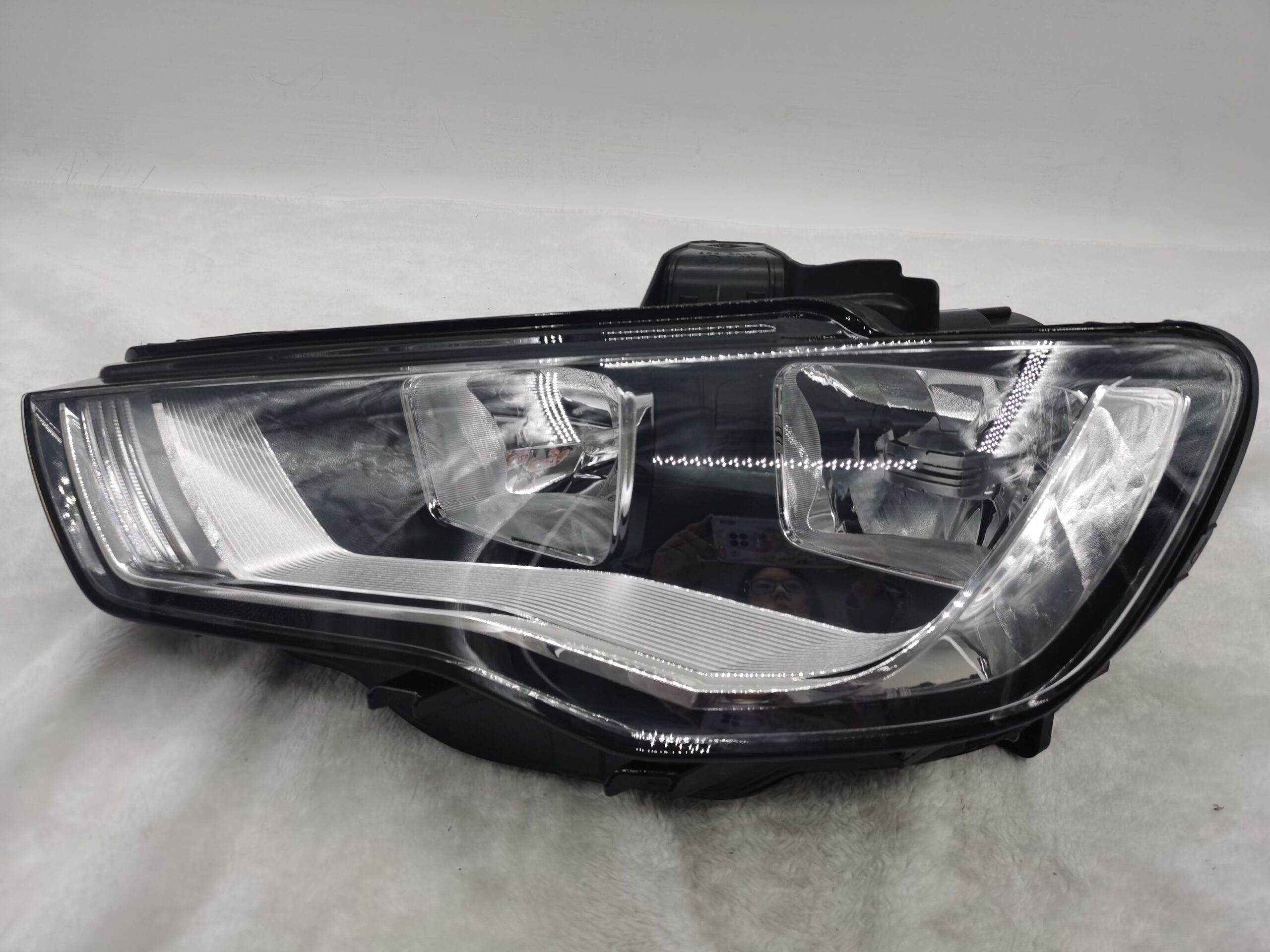 AUDI A3 8V 2013-2015 HALOGEN L.H.S HEADLIGHT ASSEMBLY