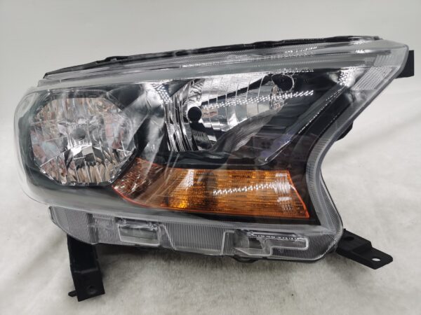 FORD EVEREST RANGER 2015-2019 HALOGEN R.H.S HEADLIGHT ASSEMBLY