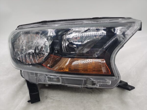 FORD EVEREST RANGER 2015-2019 HALOGEN R.H.S HEADLIGHT ASSEMBLY